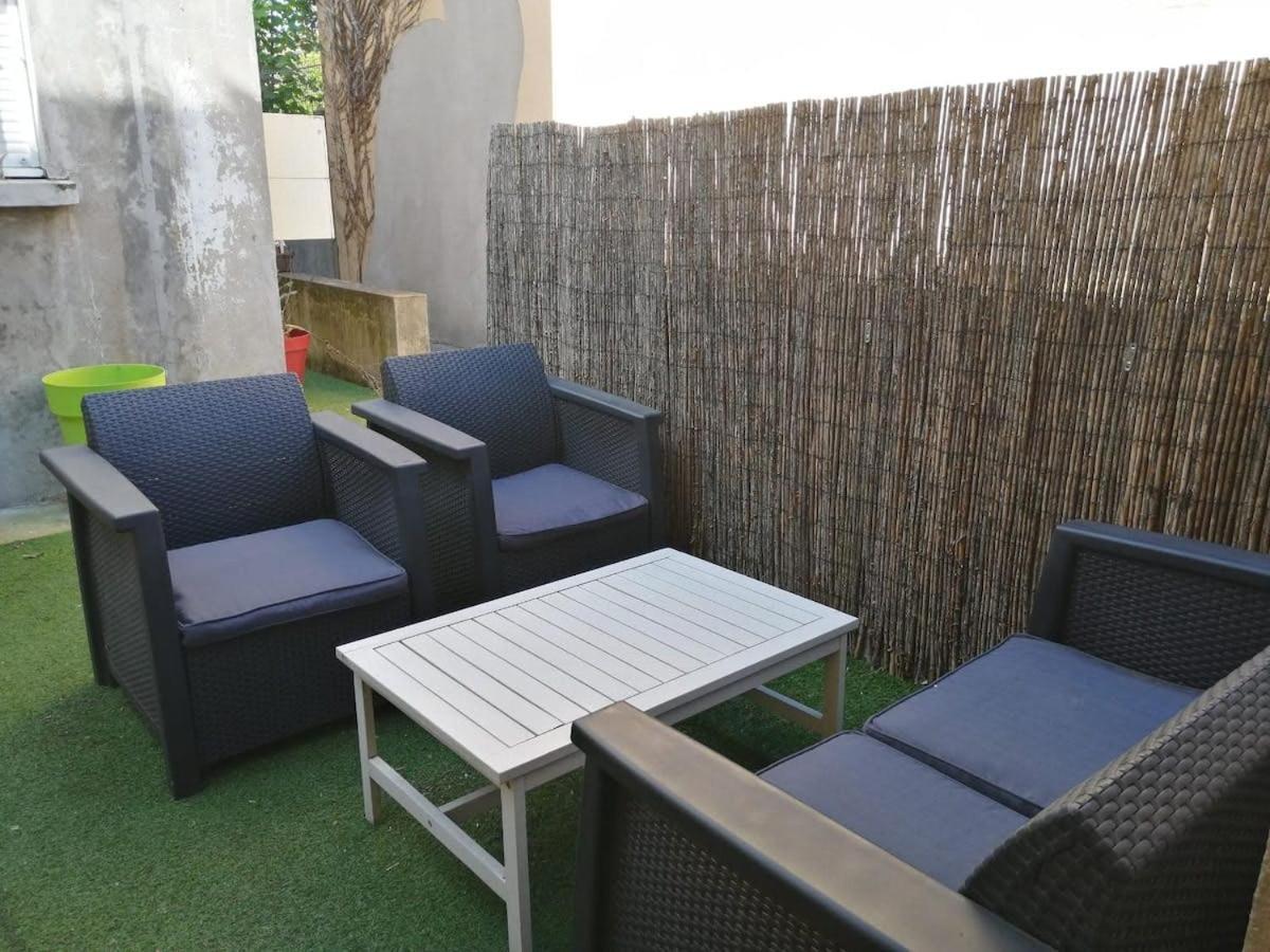 Benfleet 4 Cosy Studio Proche Paris Apartment Romainville Bagian luar foto